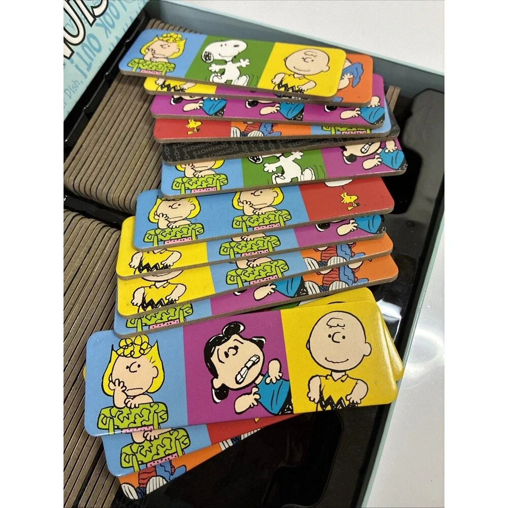 Peanuts Dominots Game